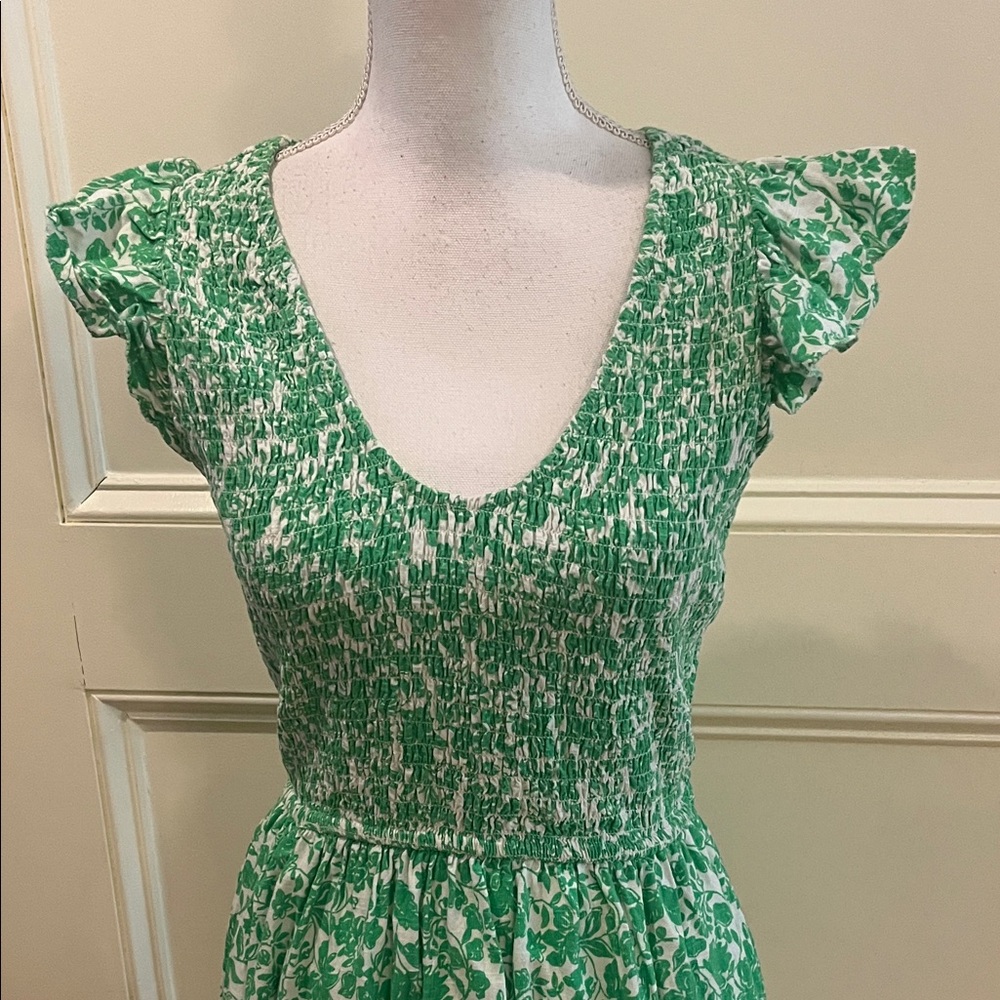 Universal Thread Emerald And Ivory Flutter Sleeve… - image 2